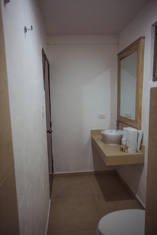 Hotel Villa De Pescadores Río Lagartos Екстериор снимка