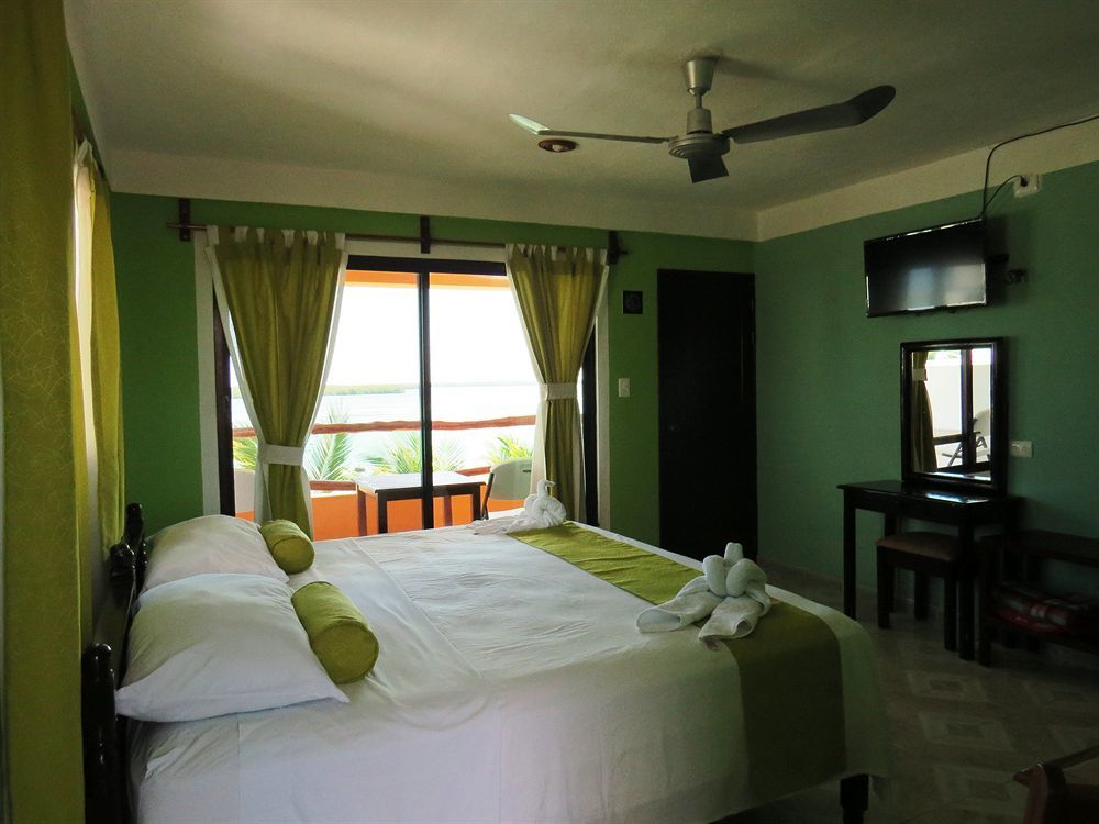 Hotel Villa De Pescadores Río Lagartos Екстериор снимка